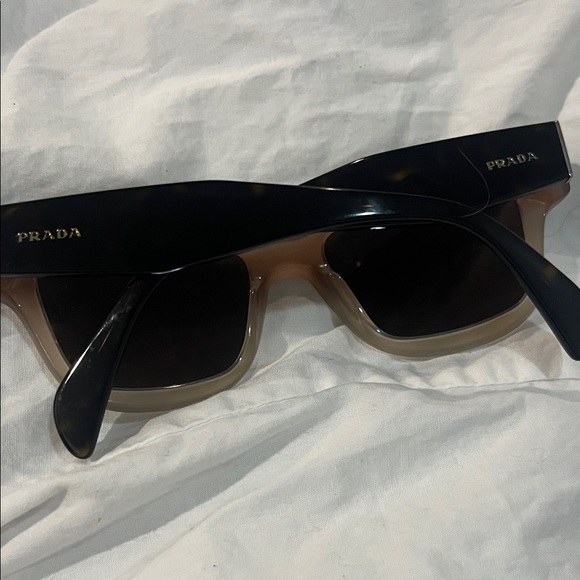 Prada Accessories - Prada Black and Brown Sunglasses preowned